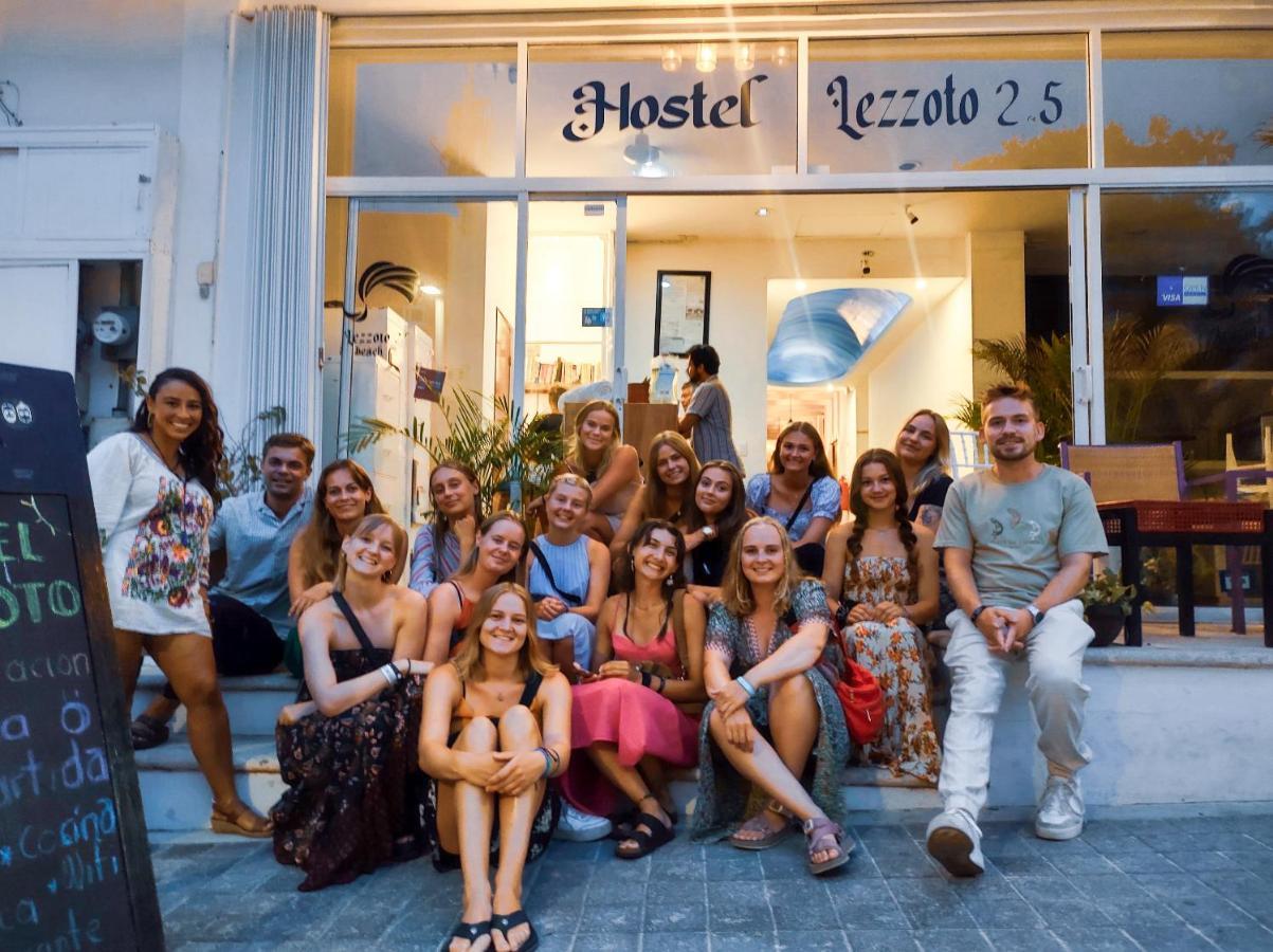 Lezzoto Hostel Boutique 2,5 ปลายาเดลการ์เมน ภายนอก รูปภาพ